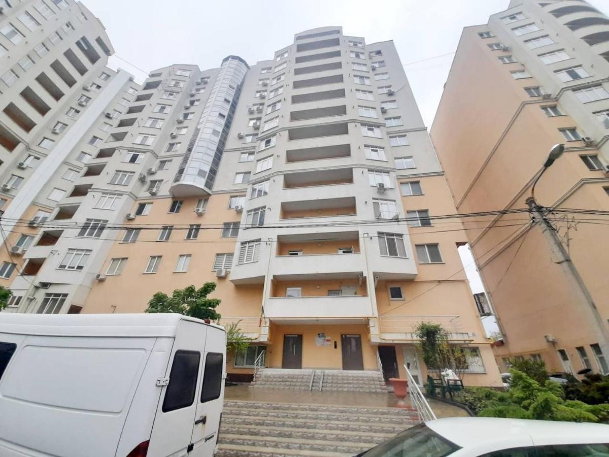 Bright Central Apartment 基希讷乌 外观 照片